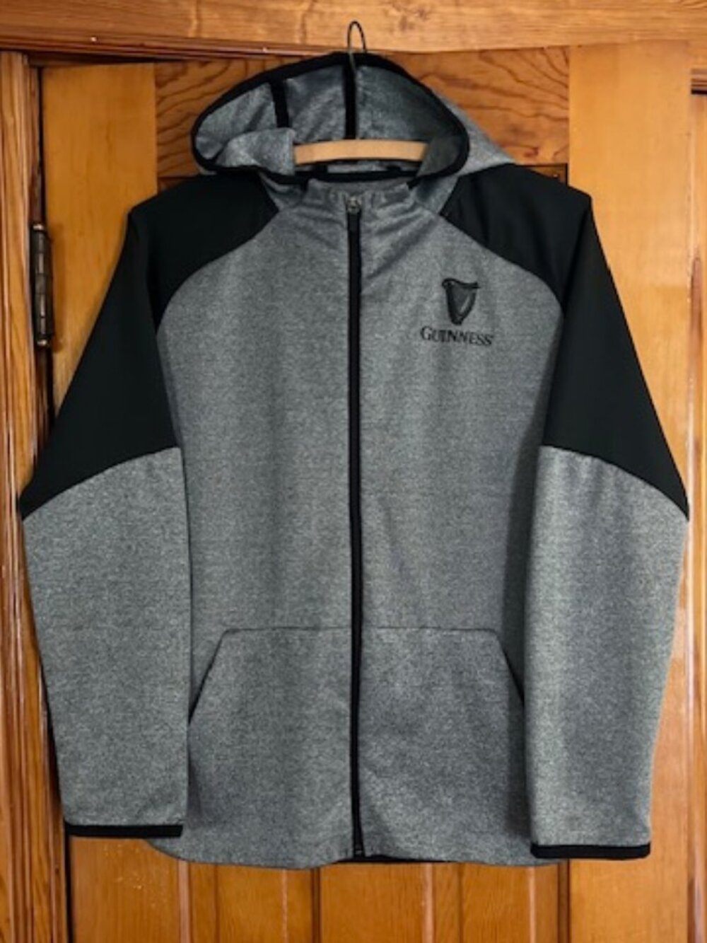 Guinness Dry Fit Performance Full-Zip Hooded Black & Grey Jacket Women's Large